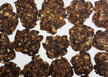 Load image into Gallery viewer, 8oz  DEHYDRATED:       BEEF and FISH  Paties.